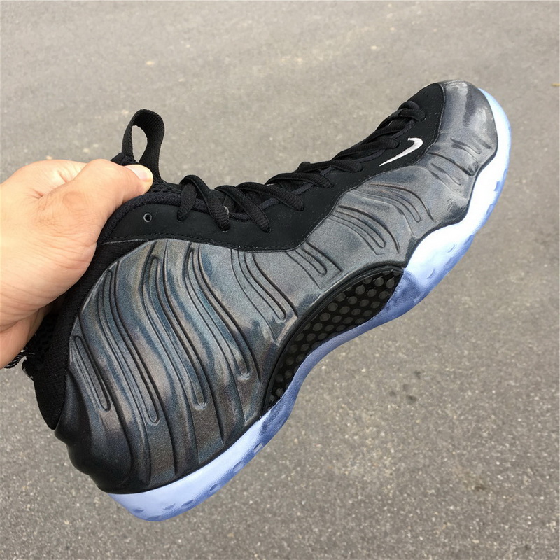 Authentic Nike Air Foamposite one Hologram